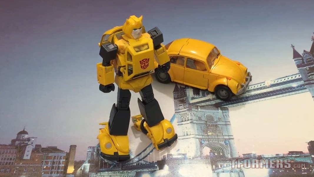 MP 45 Masterpiece Bumblebee Video Review And Images 10 (10 of 16)